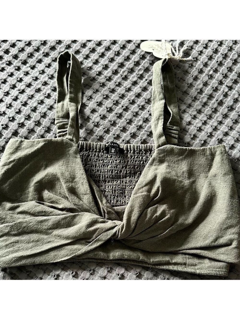 DYNAMITE crop/Bralette Linen Blend
US S - Picture 7 of 9